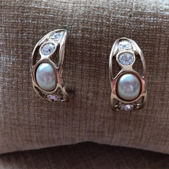 Gold Tone Faux Pearl Rhinestone Accented Chunky Hoop Earrings - Picture 1 of 8
